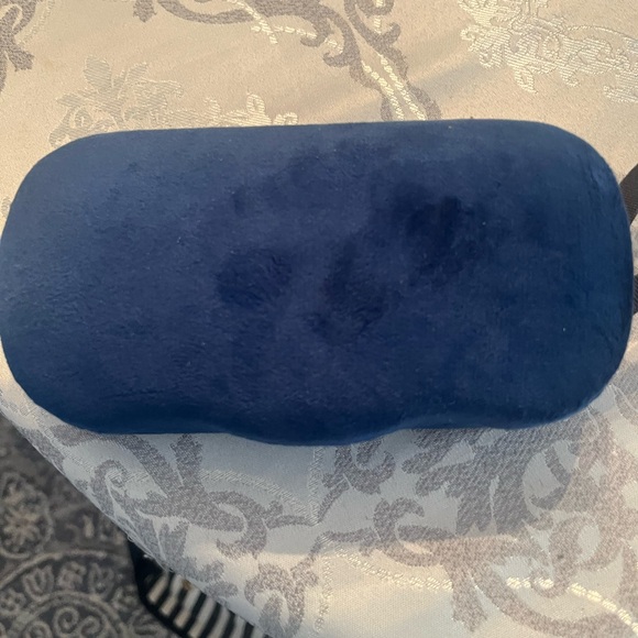 Gucci Sunglasses unisex NEW/authentic. These come with dust bag, box, & case🇮🇹 - Picture 7 of 11